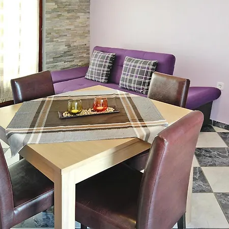 In Near Sandy Beach, Cleaning Included * Privlaka (Zadar)
